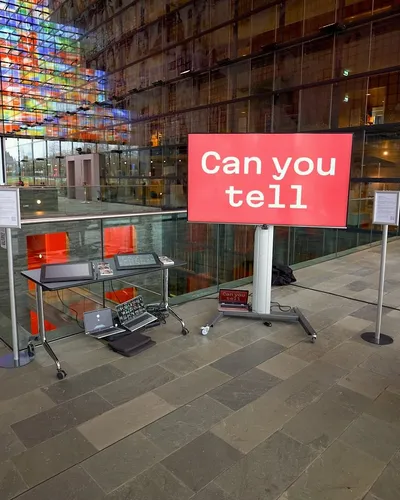 Installation at the Institute of Sound and Vision. 'Can you tell what do you see?'