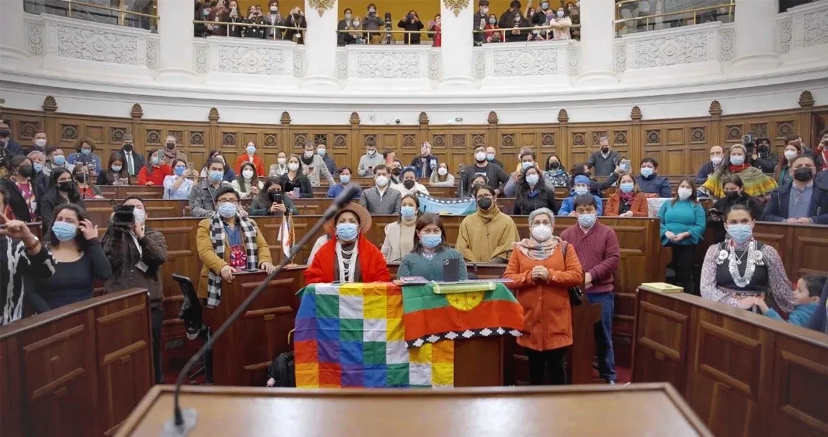 Constituent Assembly during the writing of a new Chilean constitution — MAFI, 2020